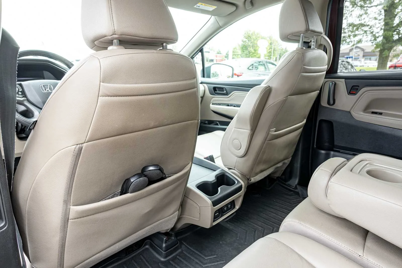 Used 2019 Deep Scarlet Pearl Honda Touring image 33