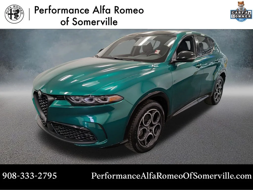 Used 2025  Alfa Romeo  image 1