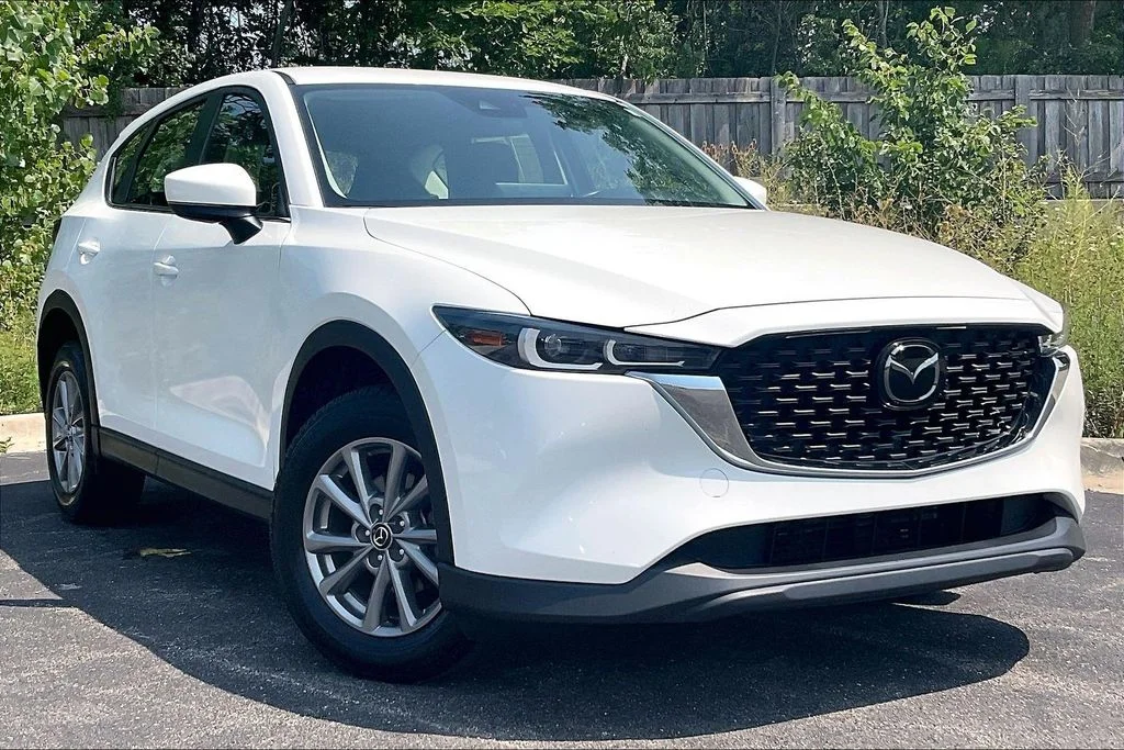 Used 2022 Snowflake White Pearl Mazda 2.5 S image 34