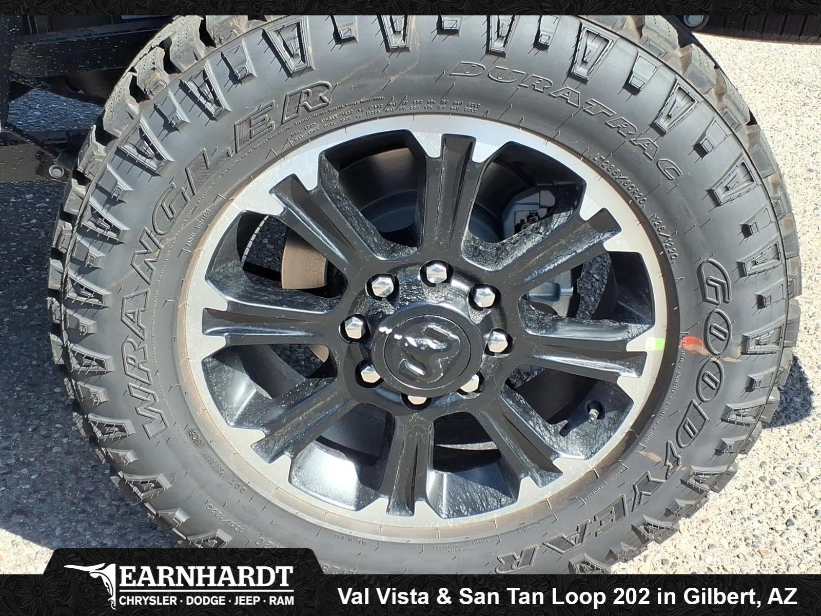 New 2027 Bright White Clear-Coat Exterior Paint RAM Warlock image 5