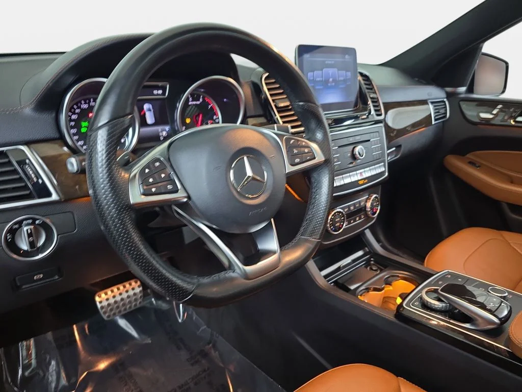 Used 2019  Mercedes-Benz GLE 43 AMG® image 16