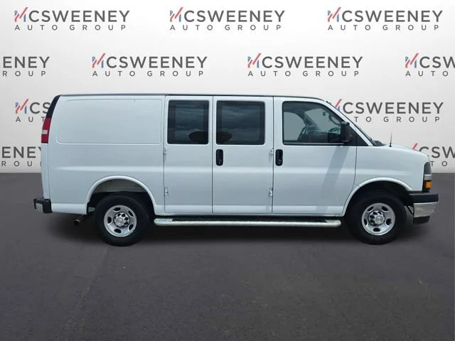 Used 2025 Summit White Chevrolet WT image 6