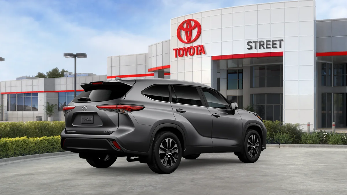 New 2026 Heavy Metal Toyota XLE image 22