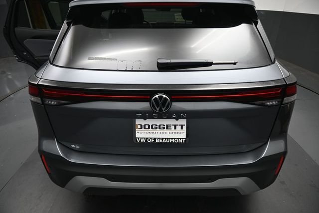 Used 2026 Gray Volkswagen 2.0T SE image 23