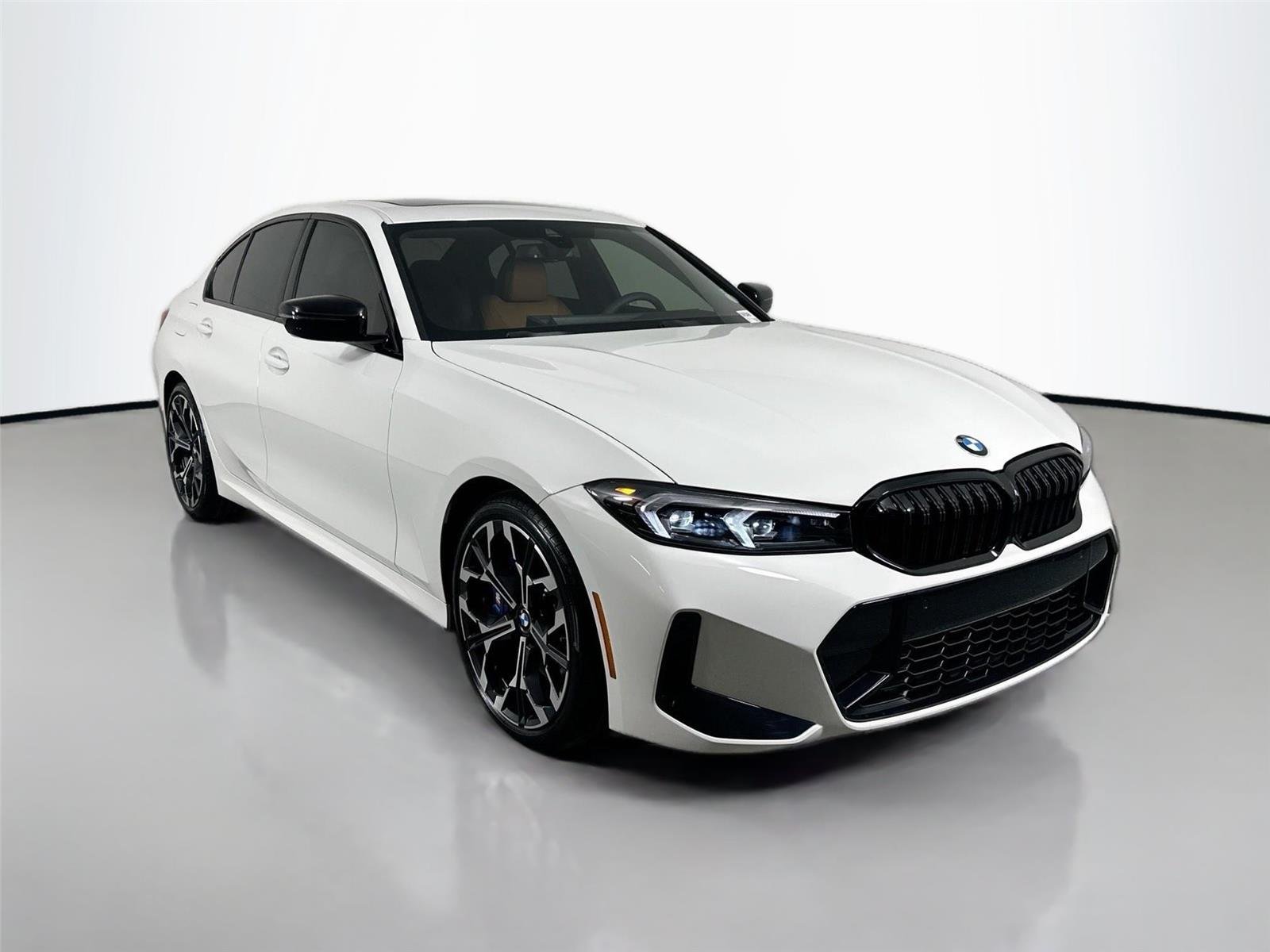 Used 2026 Alpine White BMW 330i NA image 4