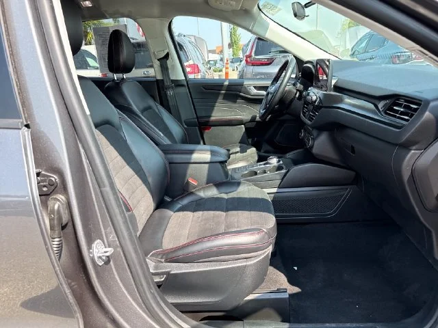 Used 2022 Carbonized Gray Metallic Ford SEL image 9
