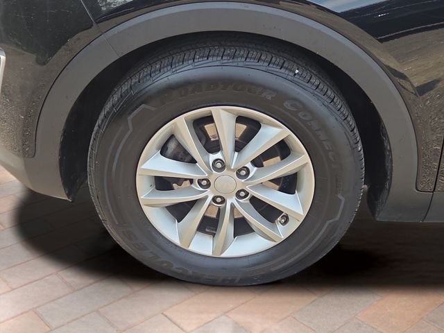 Used 2018 Ebony Black Kia LX image 22