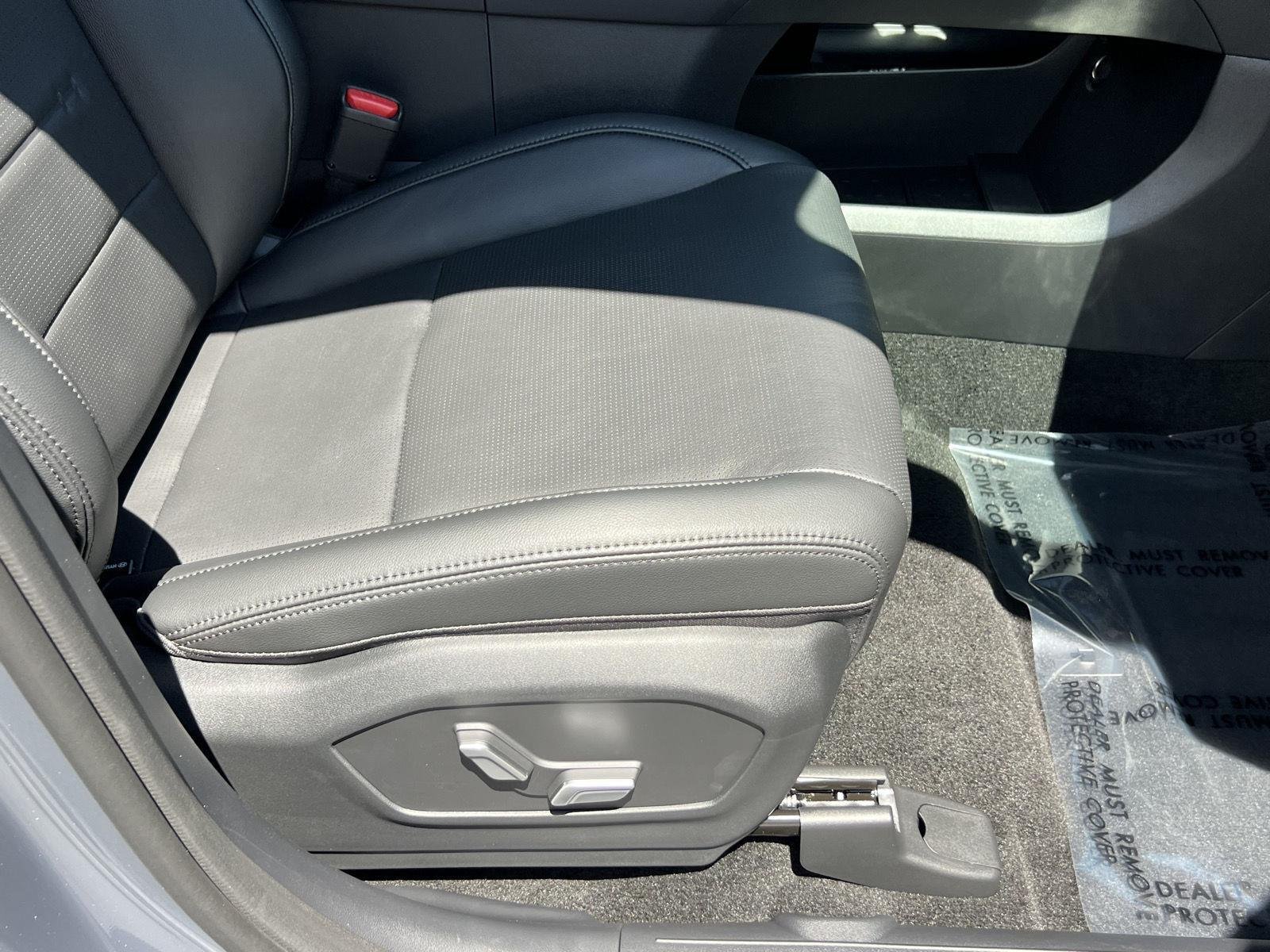 New 2026 Ecotronic Gray Hyundai Limited 6P image 18