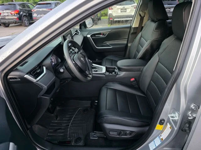 Used 2019 Silver Sky Metallic Toyota XLE image 16