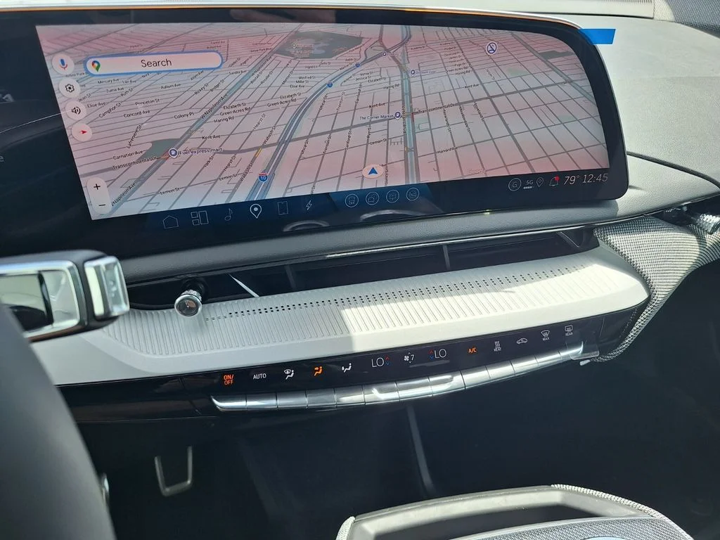 2026 Cadillac OPTIQ Luxury - Photo 33