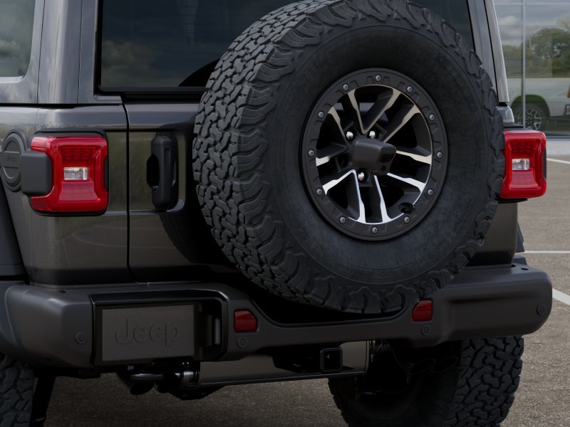 New 2026 Granite Crystal Metallic Clear-Coat Exterior Paint Jeep Moab 392 image 39