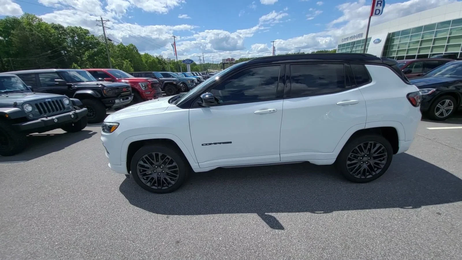 Used 2024 Bright White Clearcoat Jeep Limited image 6