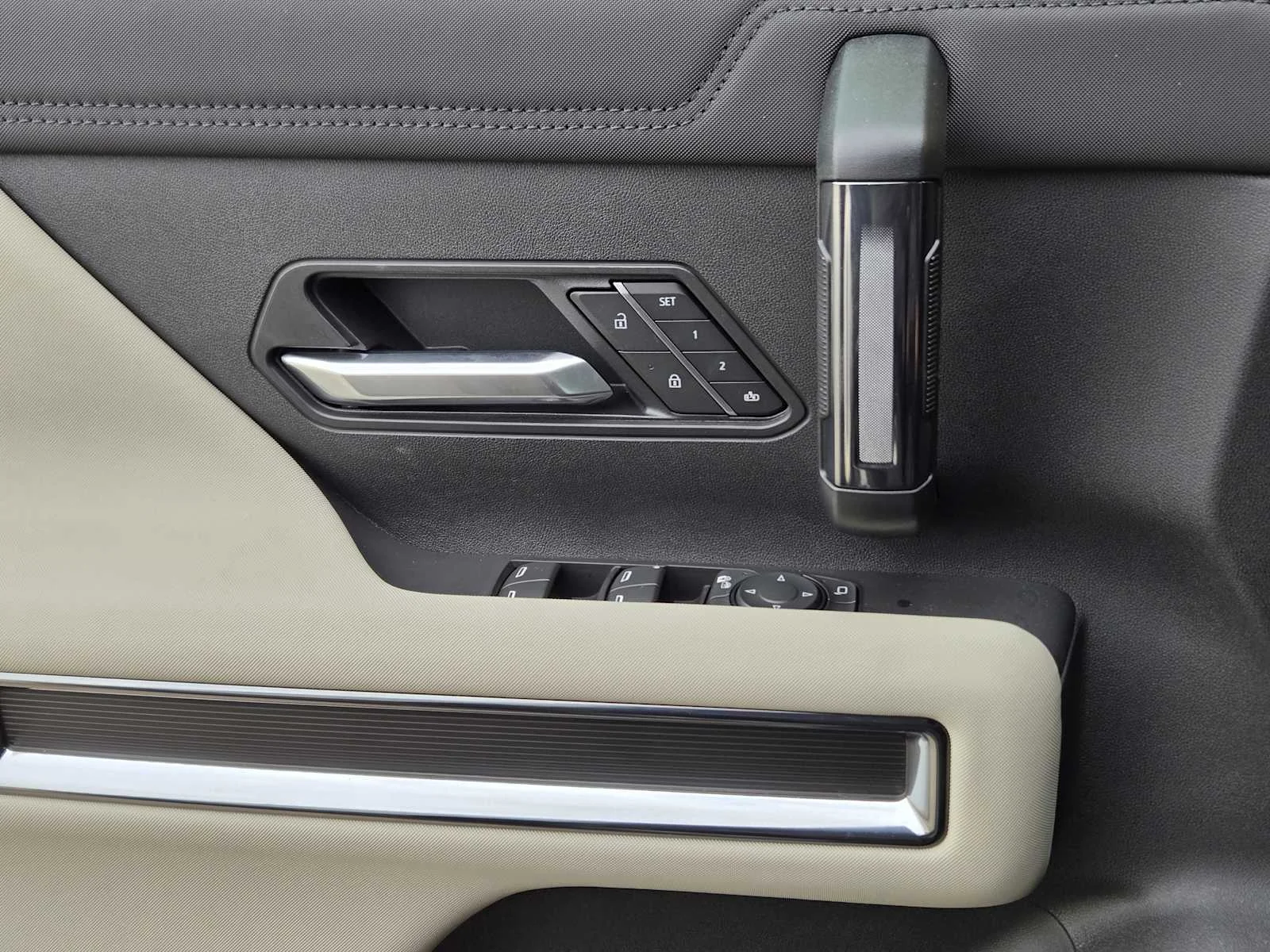 2026 GMC HUMMER EV 2X - Photo 15