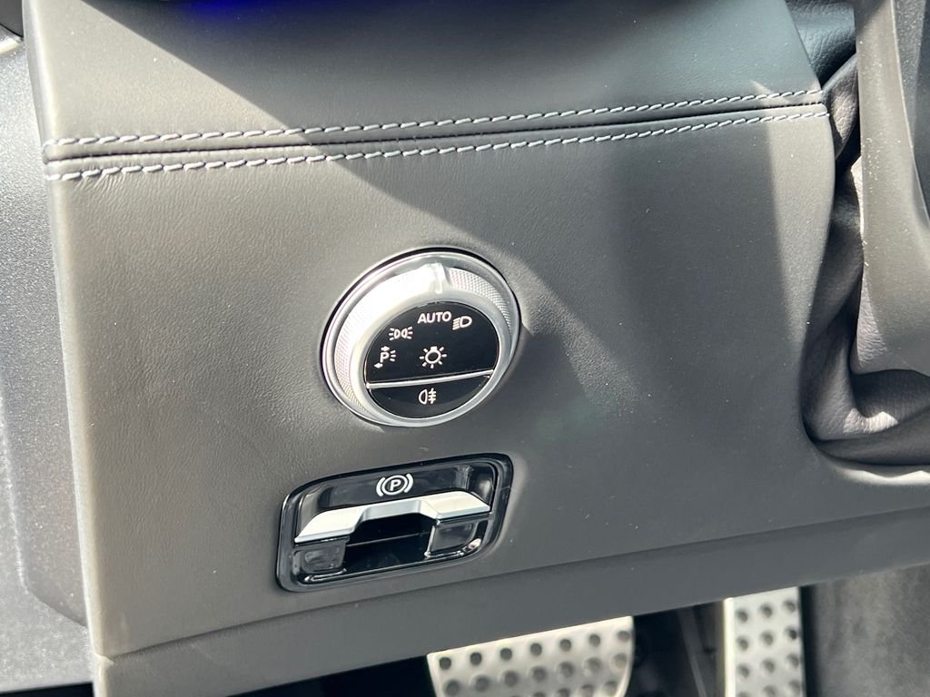 New 2027 Monza Grey Magno Mercedes-Benz AMG® SL 43 Roadster image 13