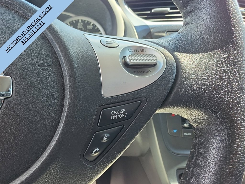 Used 2018 Blue Nissan SV image 17
