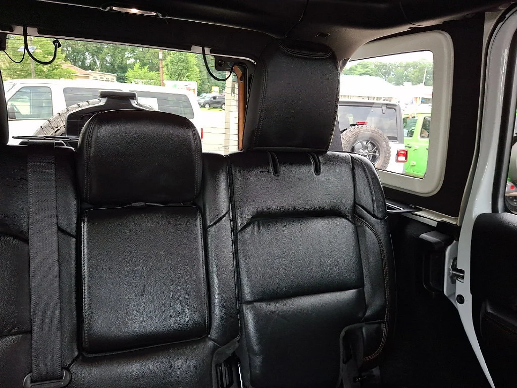Used 2023 Bright White Clearcoat Jeep Rubicon 392 image 21