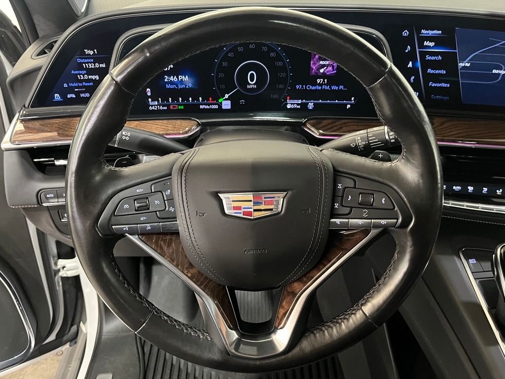 Used 2022 Crystal White Tricoat Cadillac Sport Platinum image 22