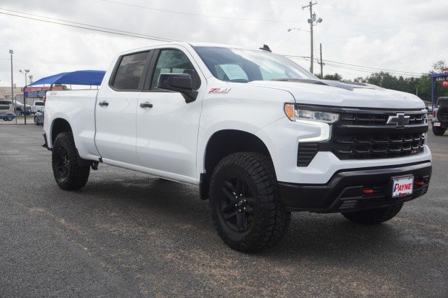 Used 2023  Chevrolet LT Trail Boss image 3