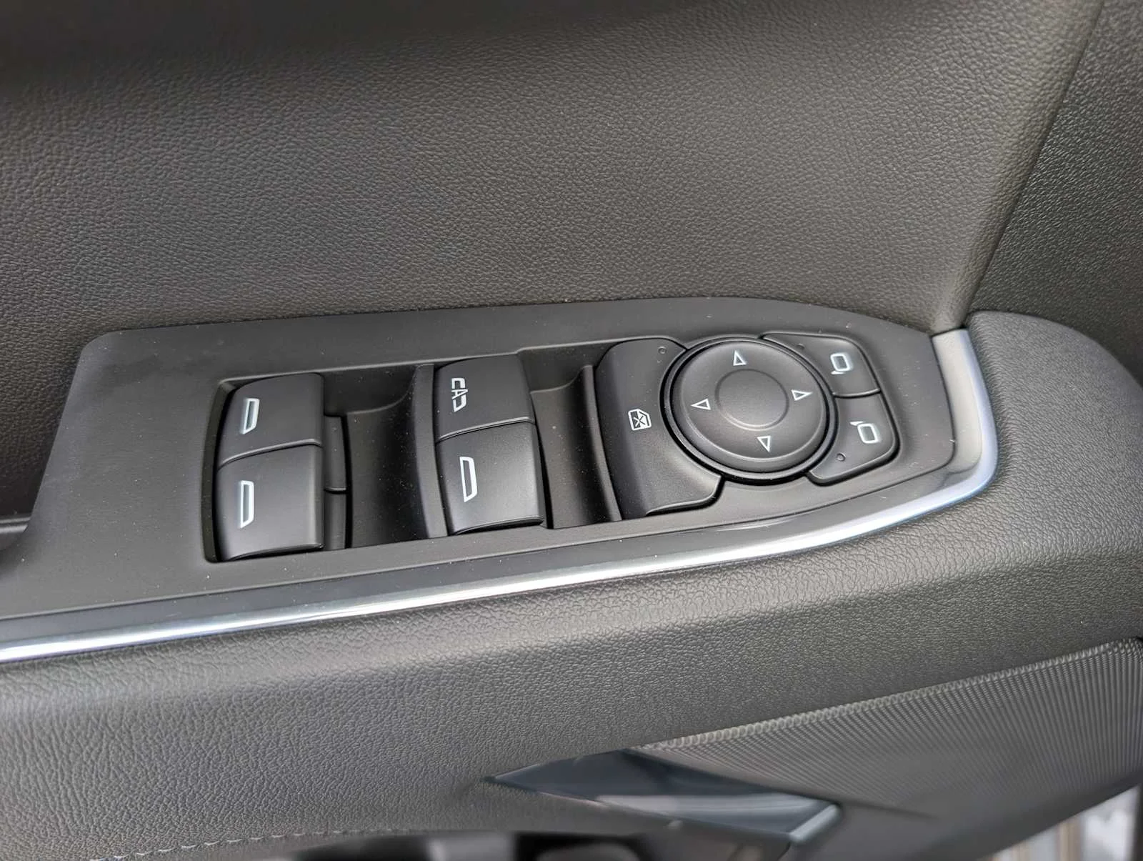 New 2026 Sterling Gray Metallic Chevrolet RST image 29