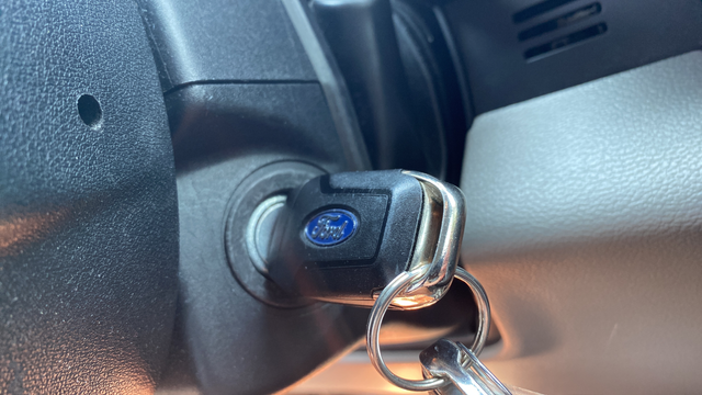 Used 2018 Blue Jeans Metallic Ford XL image 23