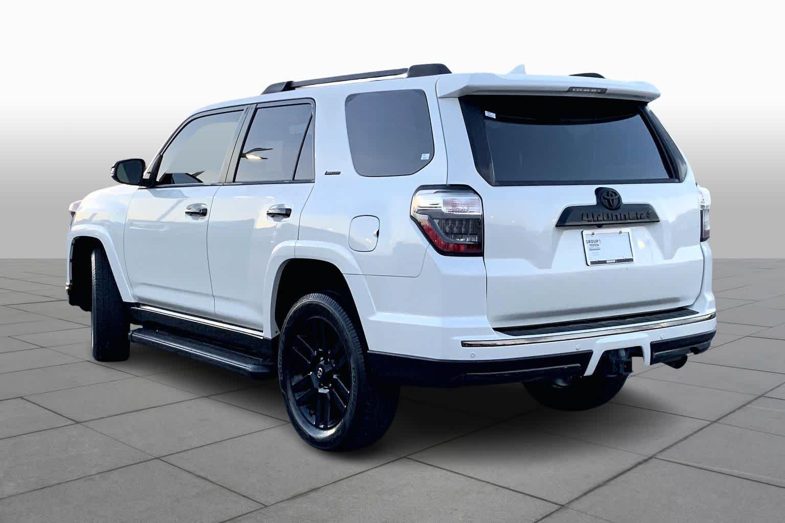 Used 2021 Blizzard Pearl Toyota Nightshade image 12