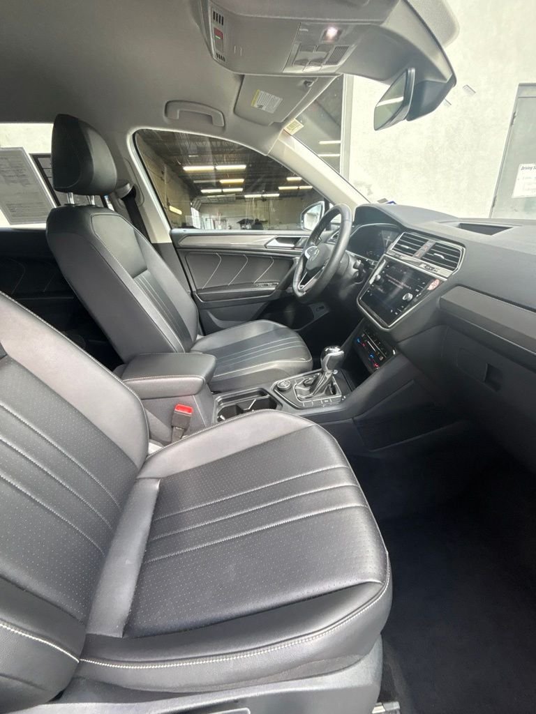 Used 2024 White Volkswagen 2.0T SE image 23