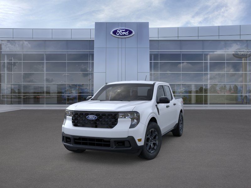 New 2025 Space White Metallic Ford XLT image 2