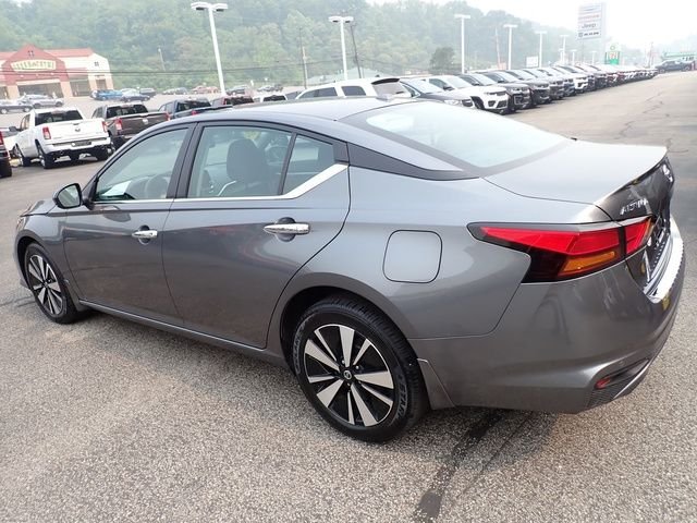 Used 2021 Gray Nissan 2.5 SV image 3