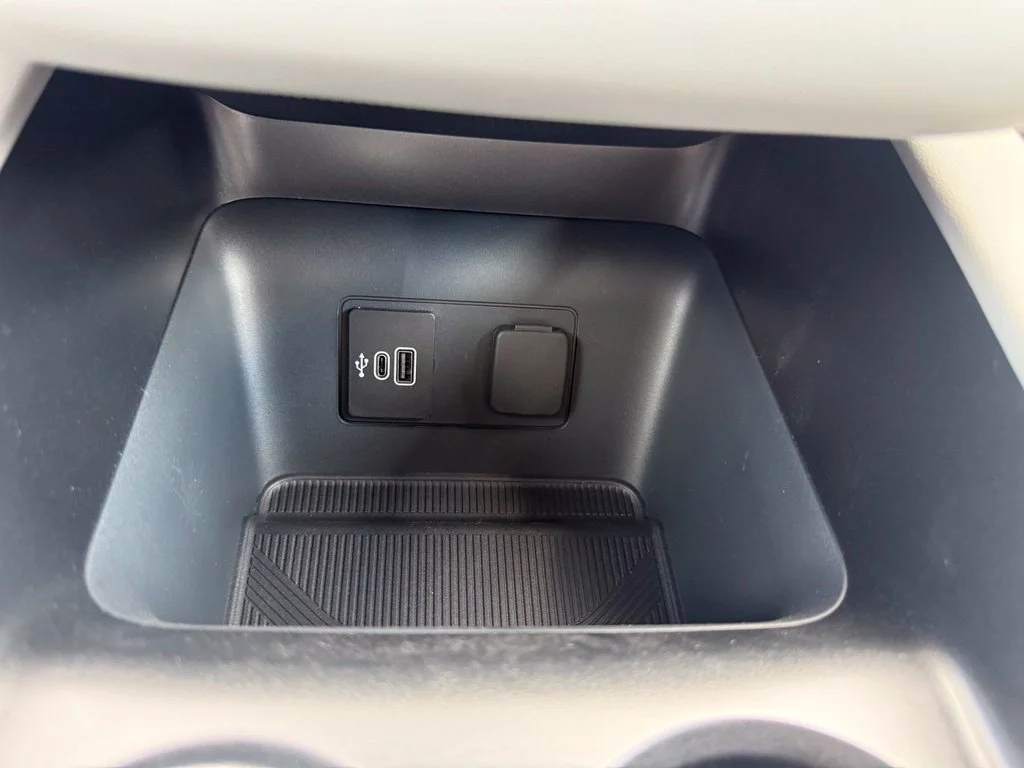 New 2026 Vapor Blue Metallic Ford Active image 24