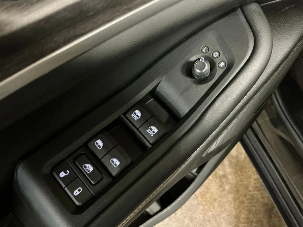 Certified Used 2023 Brown Jeep Limited image 16