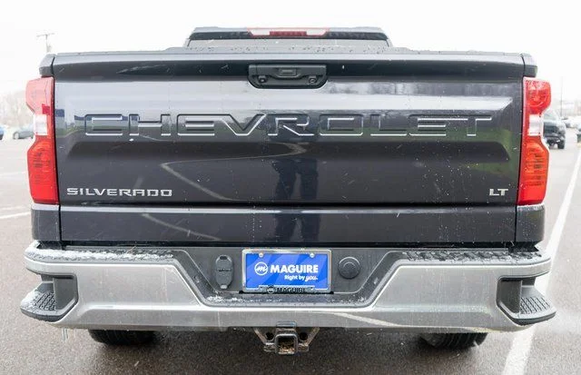 Used 2022 Gray Chevrolet LT image 7