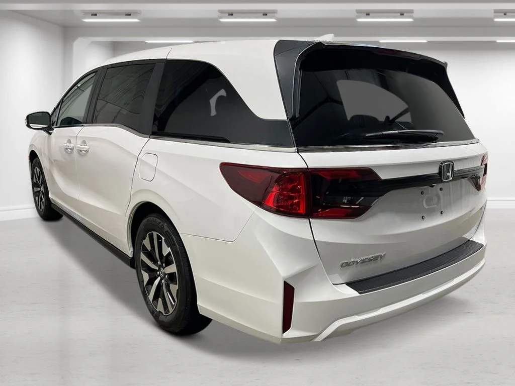 New 2027 Platinum White Pearl Honda EX-L image 3