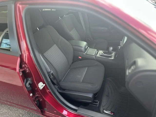 Used 2023 Red Dodge SXT image 28