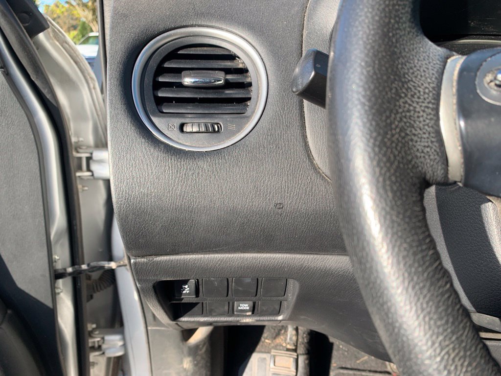 Used 2018 Silver Nissan SV image 15