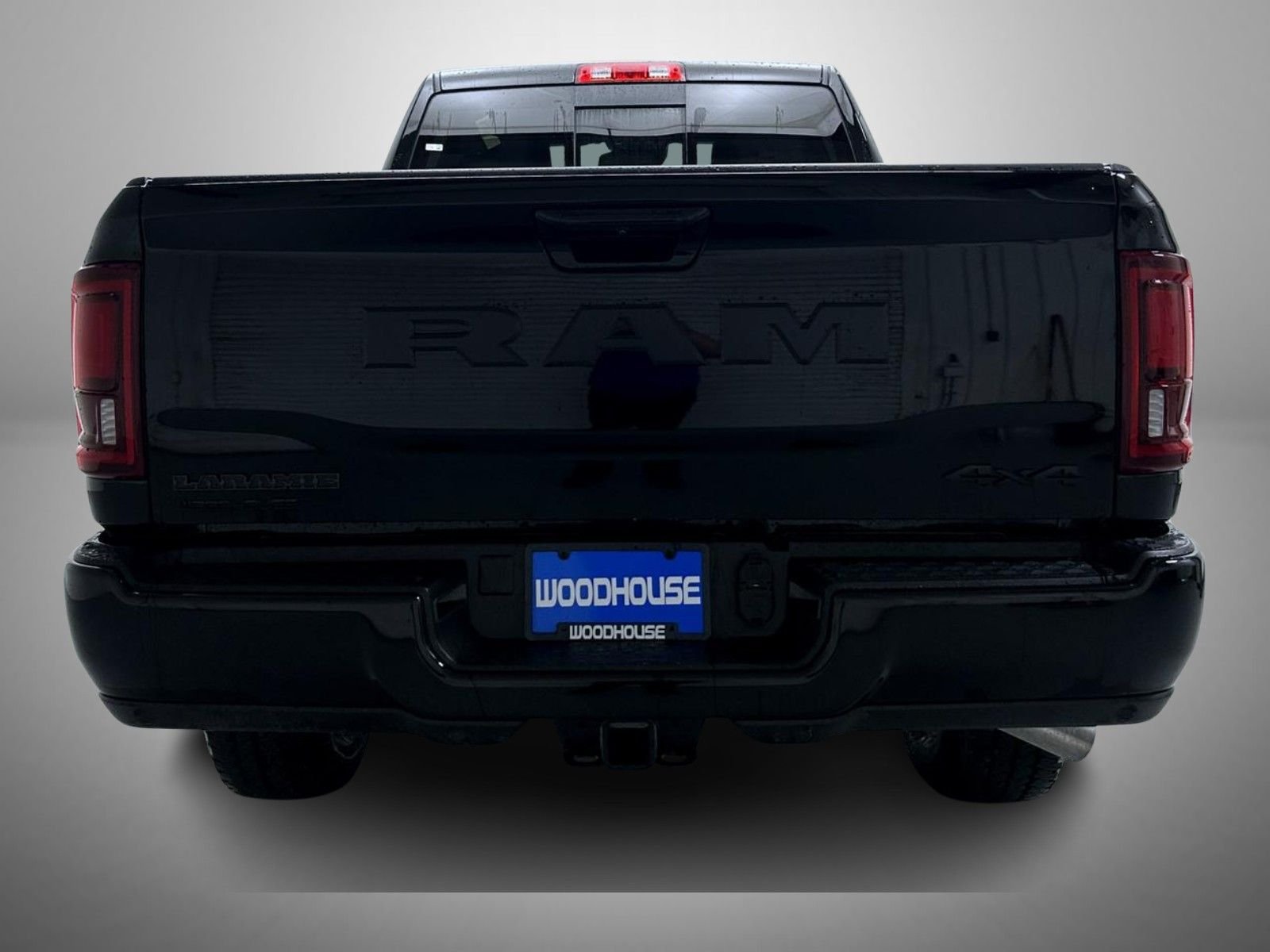New 2026 Diamond Black Crystal Pearl-Coat Exterior Paint RAM Laramie image 6