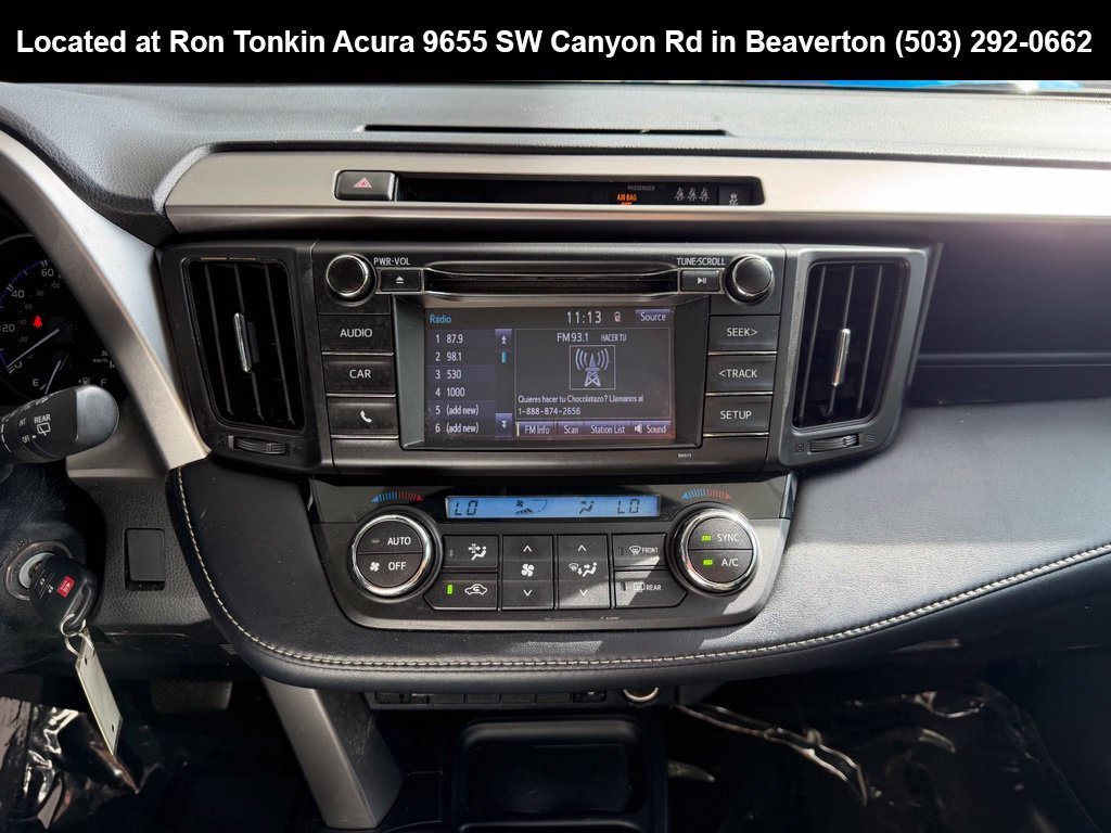 Used 2018 Super White Toyota XLE image 20