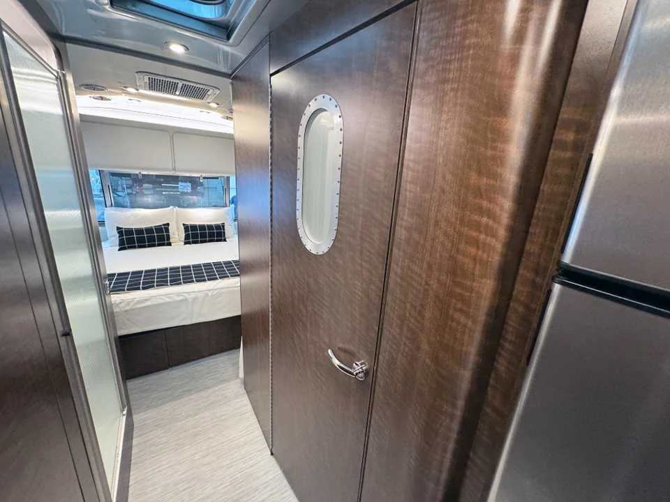 New 2026 SILVER AIRSTREAM  image 28