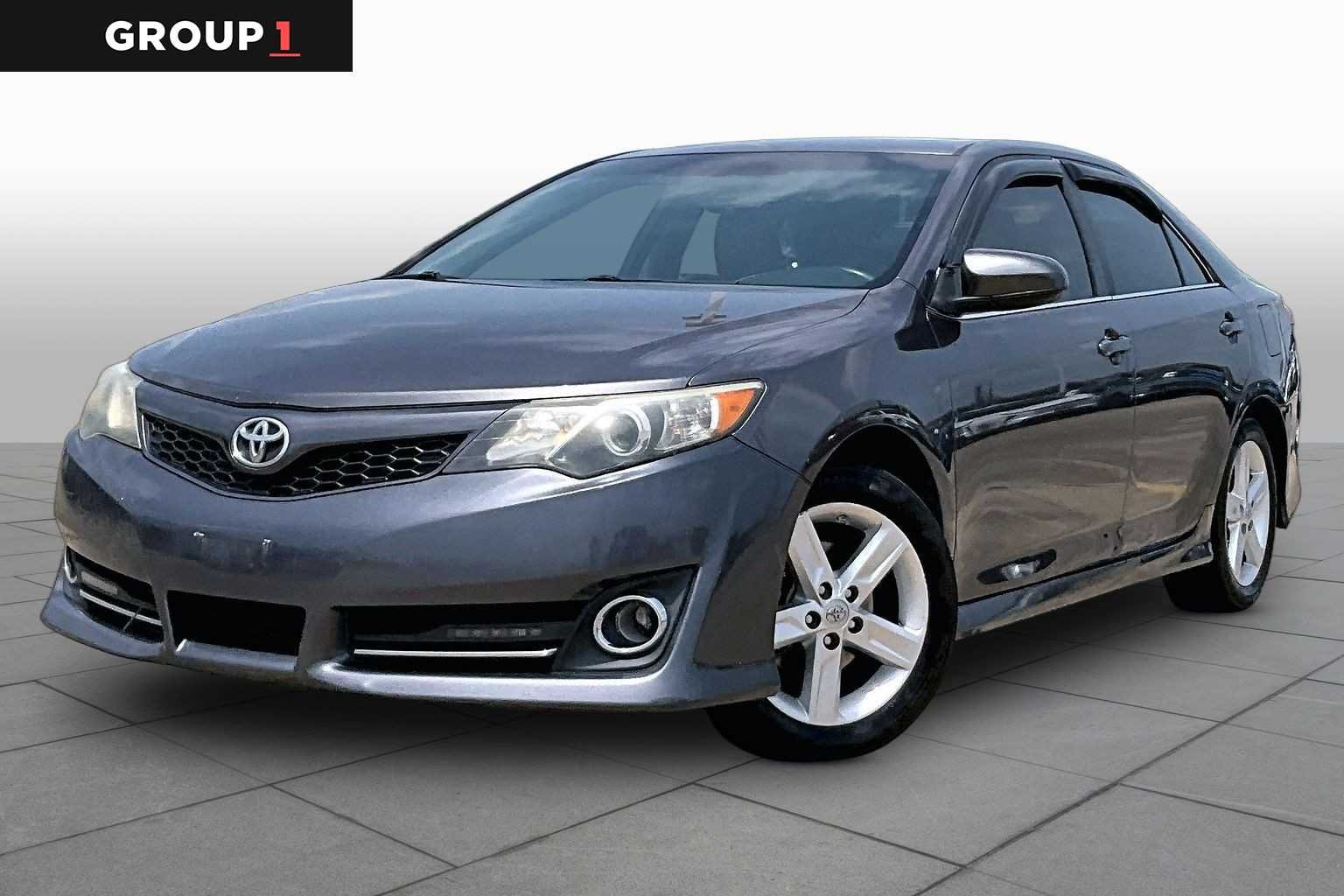 2014 Toyota Camry SE