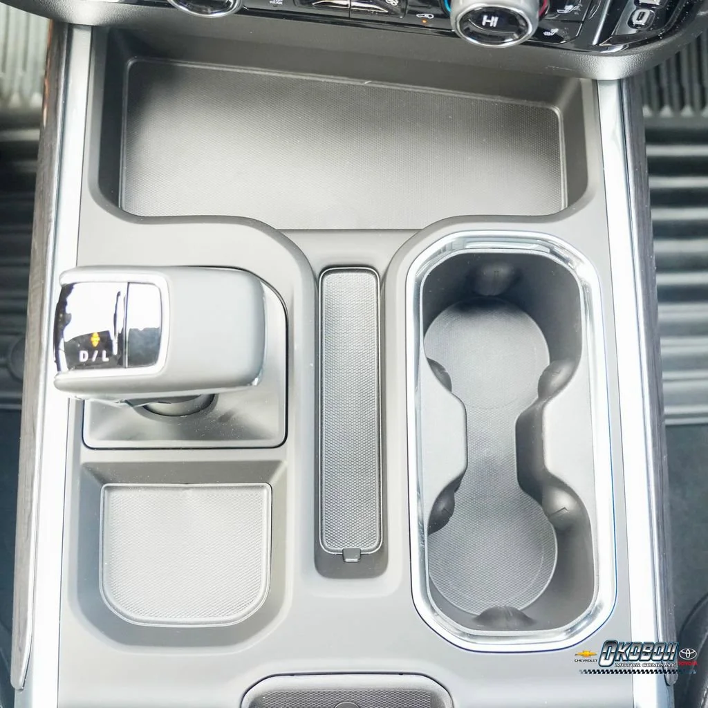 2026 Chevrolet Silverado 1500 LTZ - Photo 9