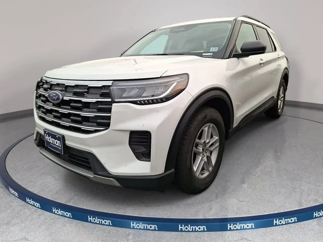 Used 2026 Star White Ford Active image 1