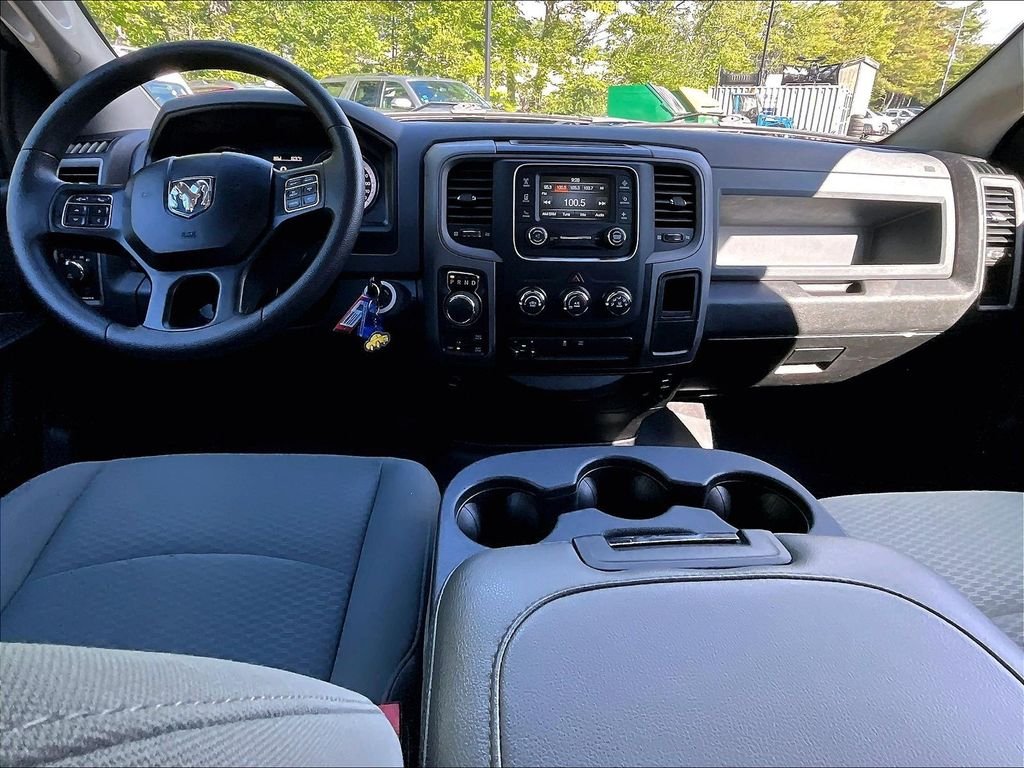 Used 2019 Granite Crystal Metallic Clearcoat Ram Express image 21
