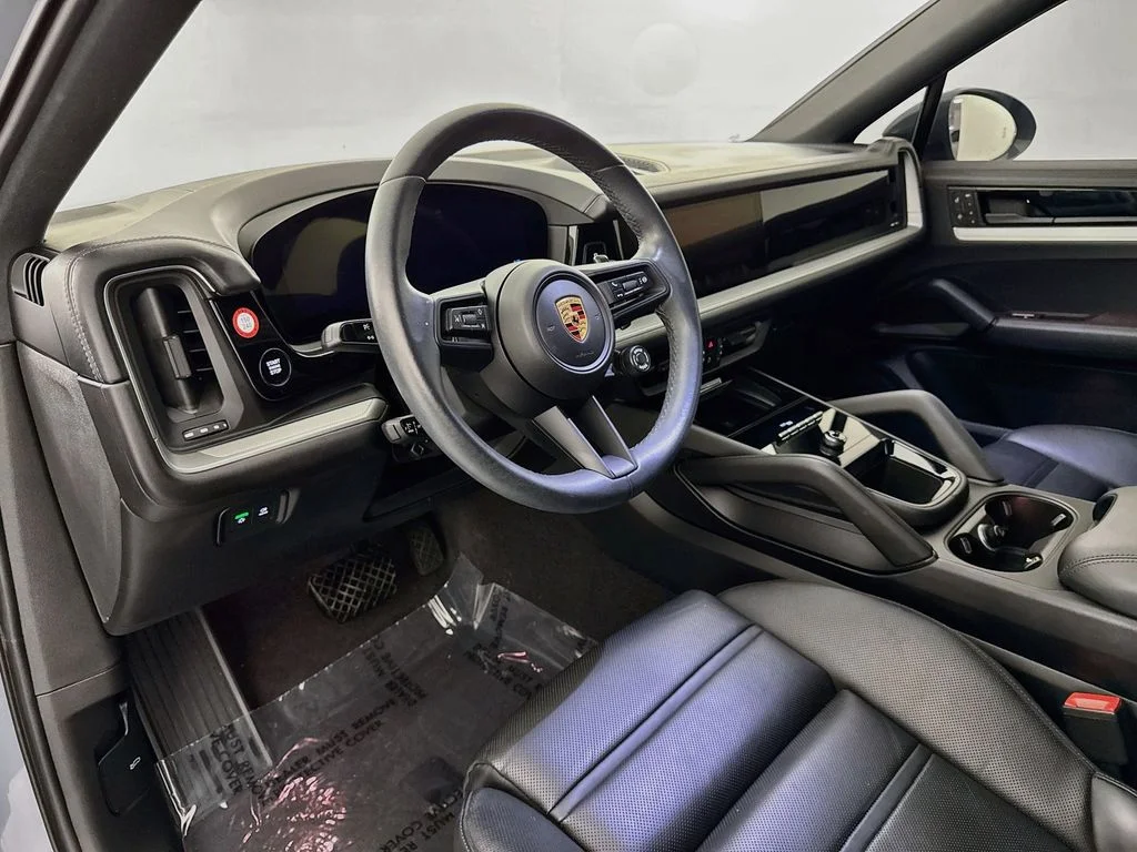 Used 2024 Blue Porsche Base image 9