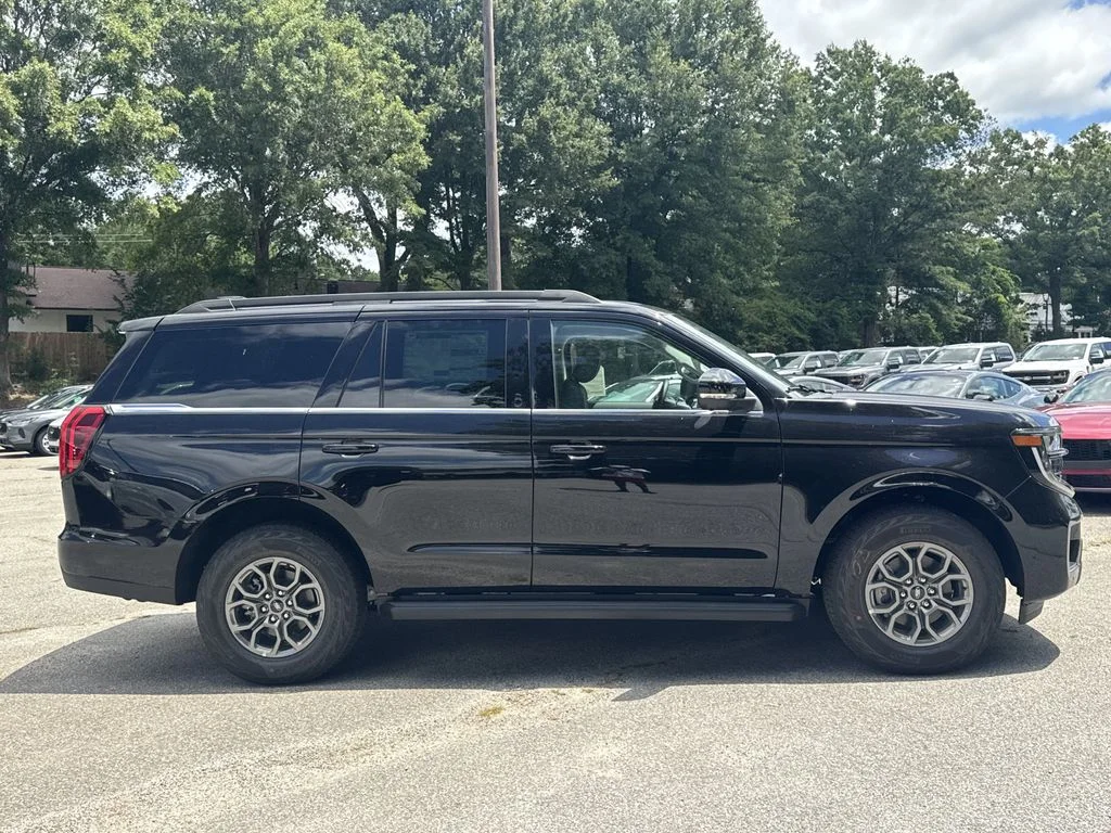 New 2026 Black Ford Active image 8
