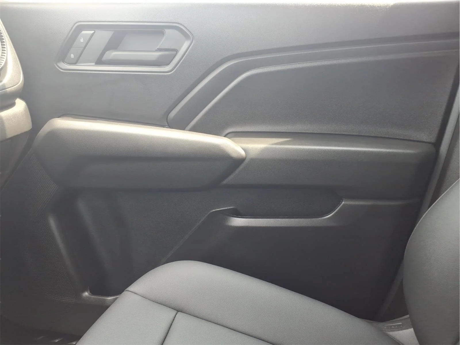 Used 2025 Sterling Gray Metallic Chevrolet Trail Boss image 25