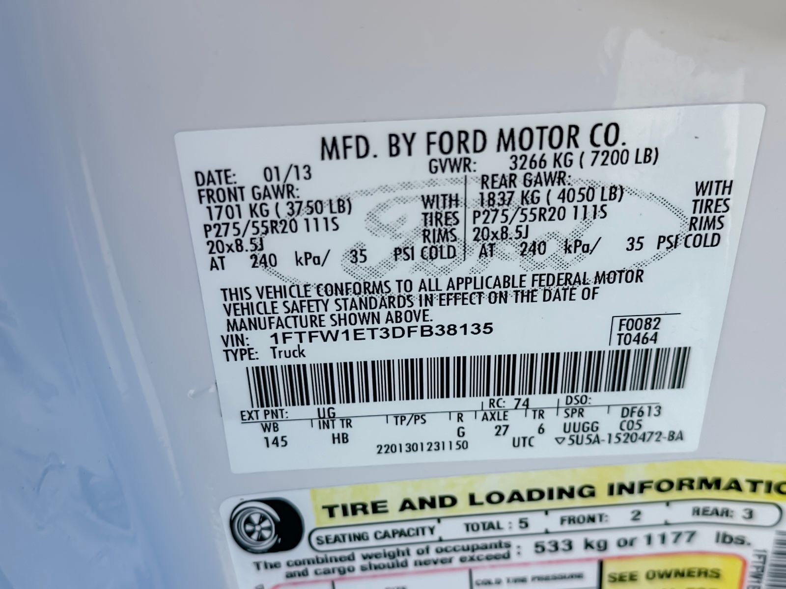 Used 2013 White Ford Lariat image 27
