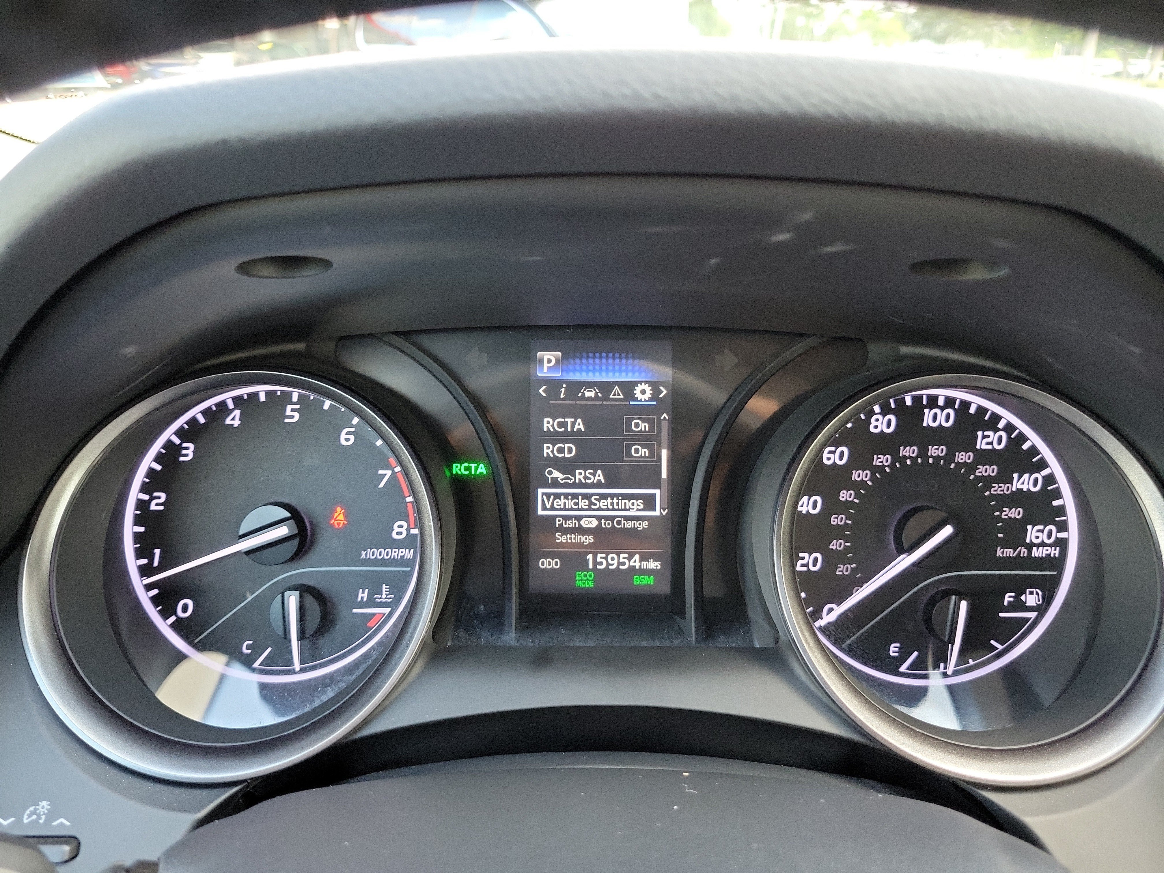 Certified Used 2024 Ice Toyota SE image 27