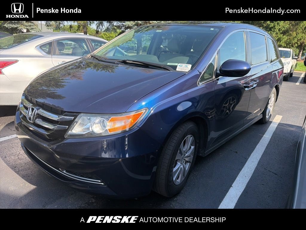 2016 Honda Odyssey SE's photo