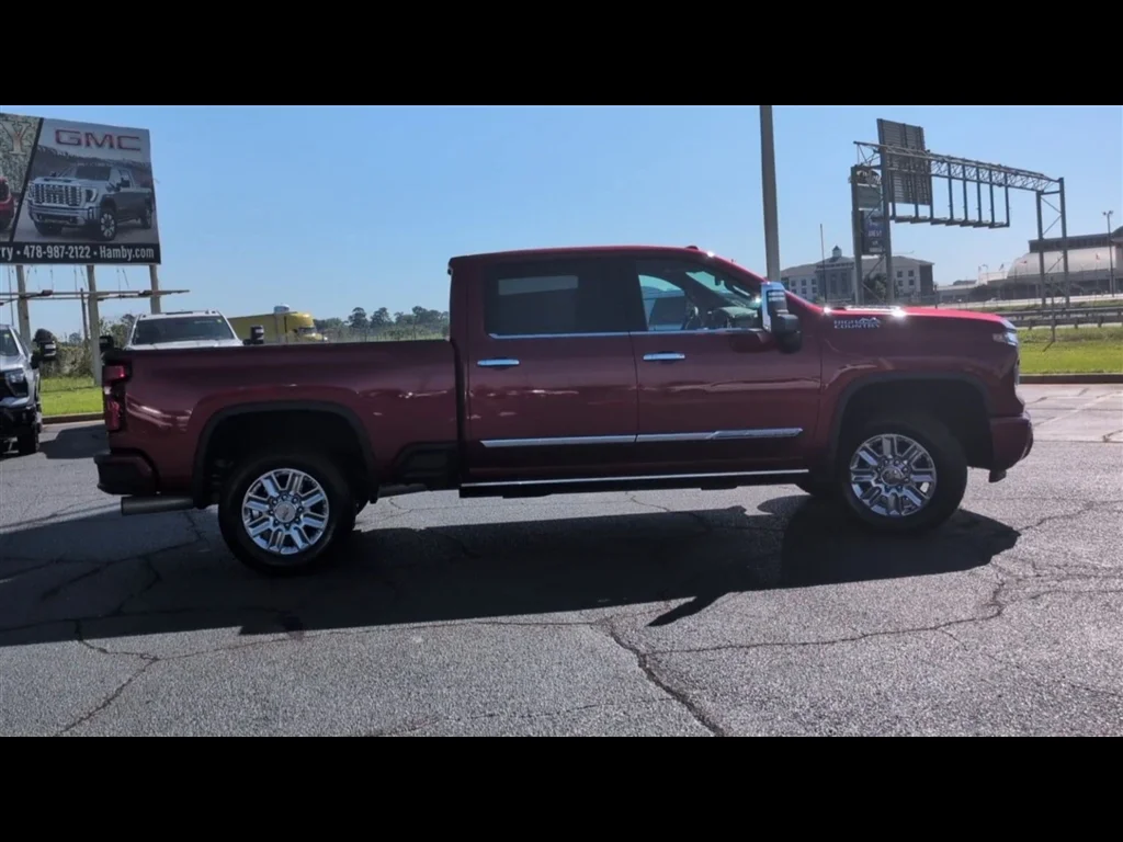 Used 2025 Radiant Red Tintcoat Chevrolet High Country image 9