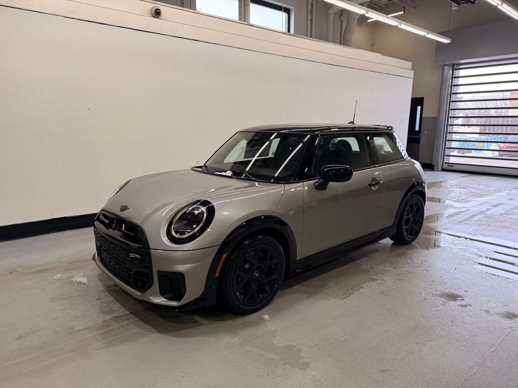 2026 MINI Hardtop Cooper S's photo