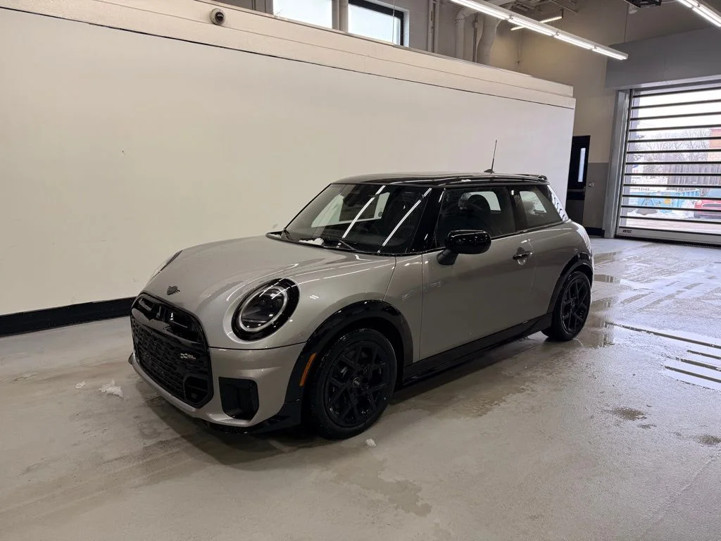 2026 MINI Hardtop Cooper S's photo